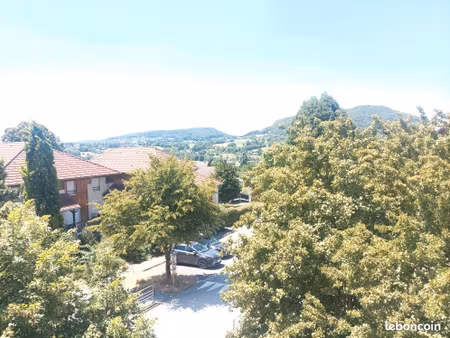 appartement t2 +garage+ place parking villy le pelloux