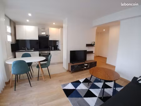 t2 meublé à l'année au calme - centre antibes 45m2