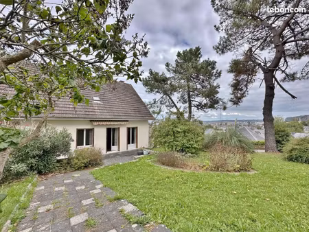 pavillon 6 pièces 122 m²