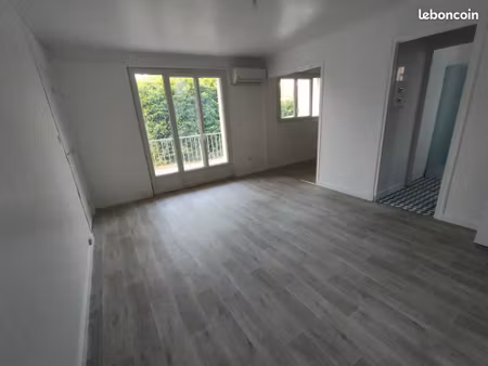 appartement 1 pièce 31 m2 - balcon - parking - proche centre ville
