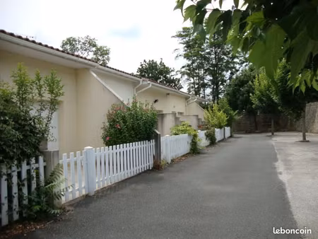 studio dans residence calme sous video surveillance angouleme/sillac