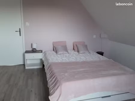 chambre meublée