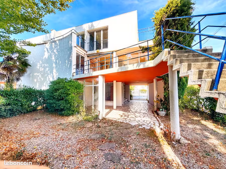 villa 5 pièces 133 m²