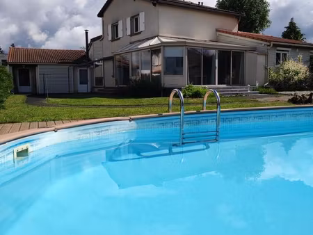maison 130 m² – 3 chambres – terrain 950 m² – garage double – économe énergie