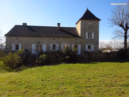 maison 5 pièces 145 m²