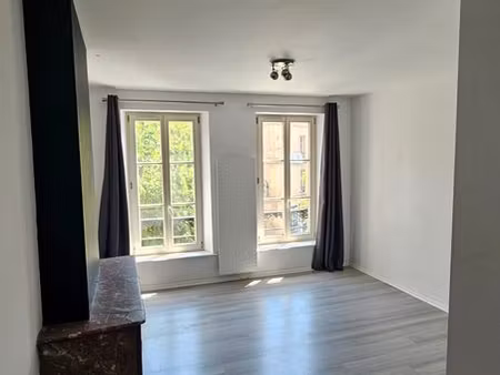 grand studio – metz hypercentre – place de chambre
