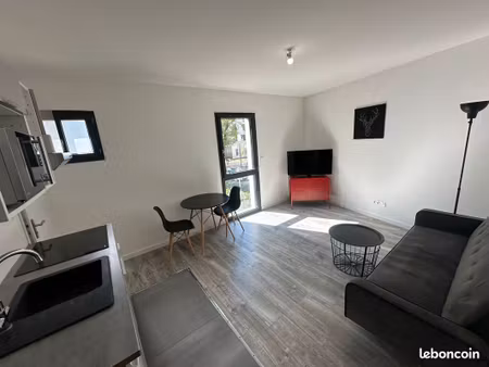 a louer t2 recent meublé eau elec internet tout inclus 100m insa la doua