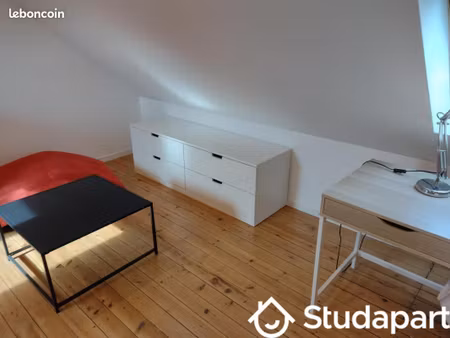 chambre 1 pièce 22 m²