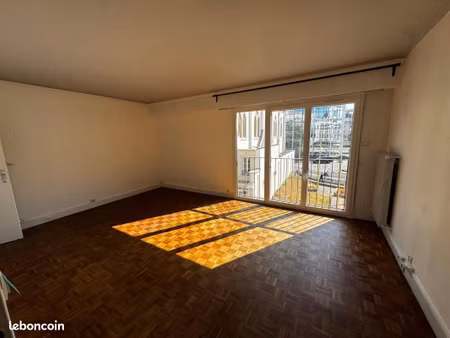 studio 1 pièce 29 m²