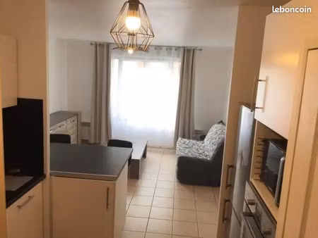 appartement meublé à louer avec parking compris