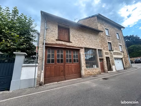 bâtiment 2 pièces 260 m²