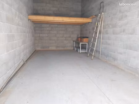 garage 19 m² marseillan