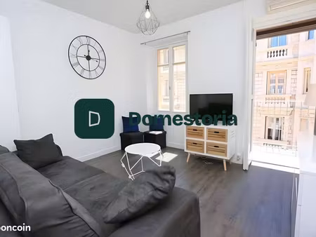 studio 1 pièce 28 m²