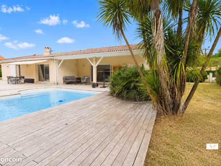 maison 7 pièces 168m²