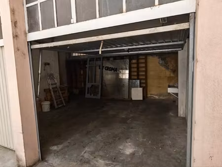 garage hyper centre proche mairie