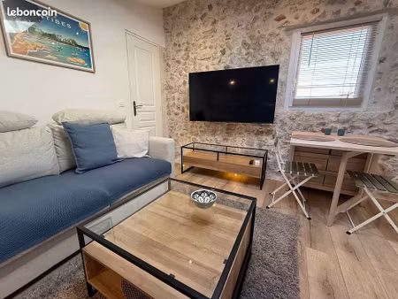 superbe appartement vieil antibes-location étudiante