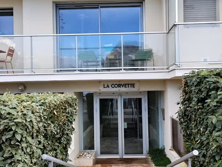 studio plein centre 1ere ligne