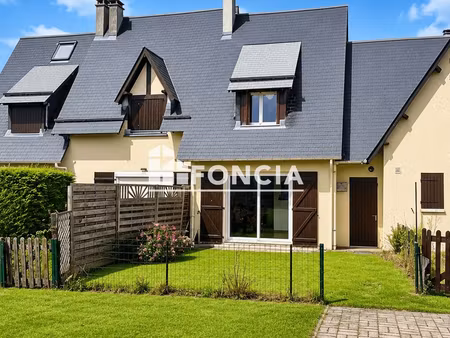charmante maison en triplex avec jardin privatif
