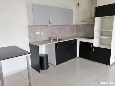 vente superbe t2 à la ciotat