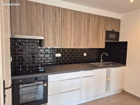 appartement d'une surface totale au sol de 59.04 m², environnement calme, lumineux, vue dé