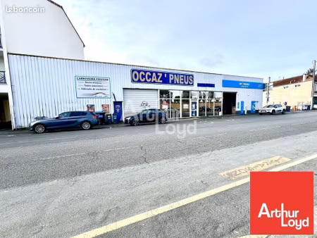 local commercial 510 m² poitiers