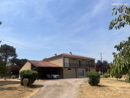 pavillon 7 pièces 214 m²
