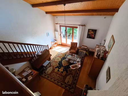 maison 8 pièces 210 m²