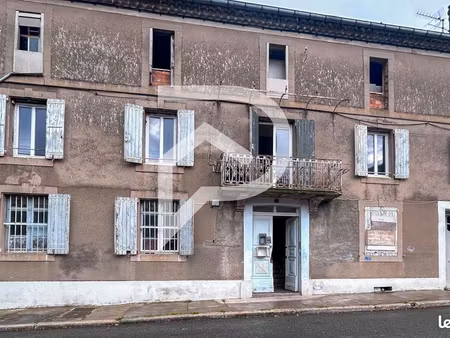 immeuble 15 pièces 372 m²