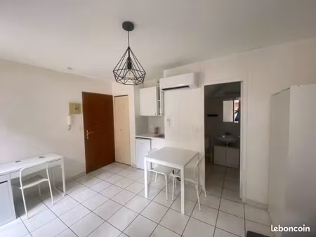 studio st aubin/cote pavée - 17m2