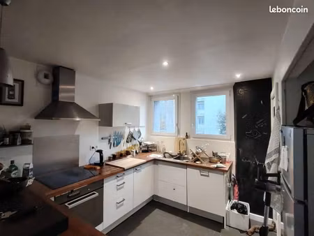 beau t3 meublé 75m² avec balcons