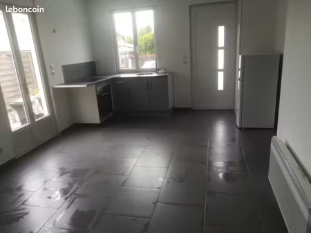 loue maison individuelle meublée t2 avec cour et parking – niergnies