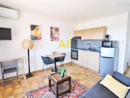 studio 1 pièce 30 m²