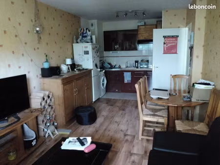 a louer - appartement t2 de 37m2 avec grande terrasse de 27m2