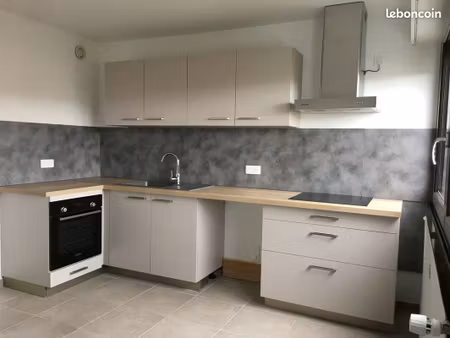 t3 lumineux de 83 m² avec balcon et garage fermé sécurisé