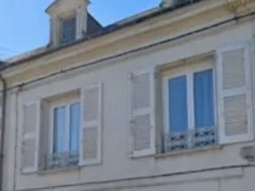 ? hyper-centre de châtellerault – bd blossac immeuble avec extérieur idéal, résidence prin
