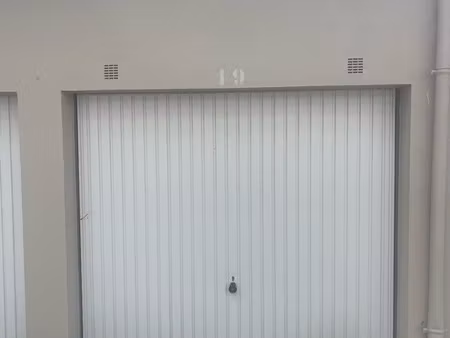 garage avec électricité