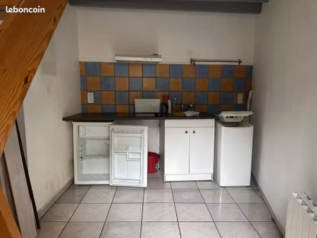 à louer – maison de bourg – centre de volvic