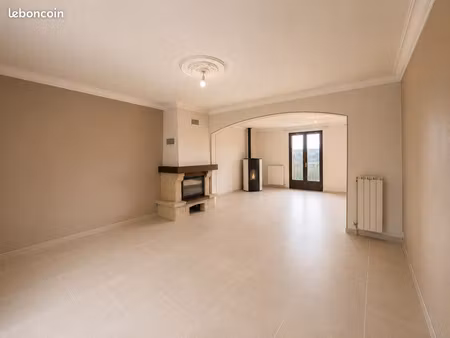 maison individuelle 2 chambres sur sous sol total