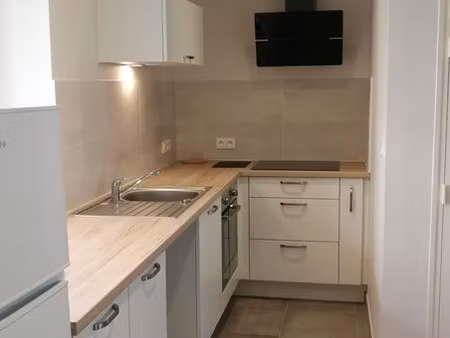 cholet - meublé 59 m² - 748
