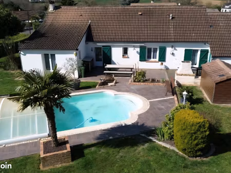 prix en baisse - maison rénovée avec piscine, fibre et cadre de vie paisible