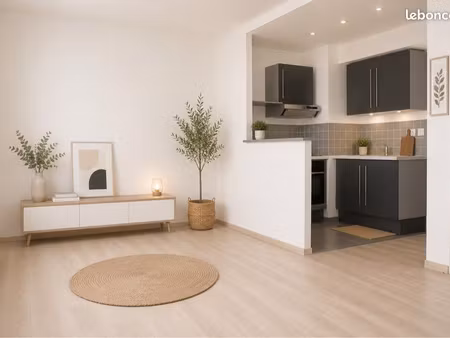 f2 43m2 avec parking, gambetta
