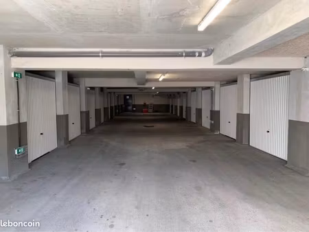 garage résidence privée et sécurisé 14,60m2 le pontet