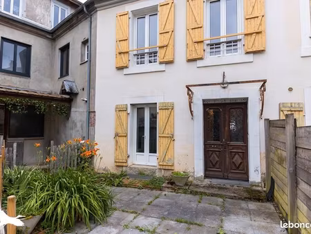 maison de ville 3 pièces 83 m²