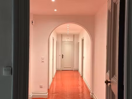 appt 150m² rénové – terrasse 45m² – usage habitation ou pro