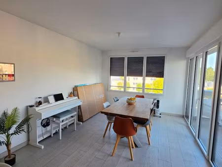 appartement 3 pièces 79 m²