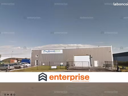 bâtiment 747 m²