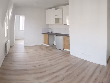 appartement lumineux de 30m2 au canal st martin