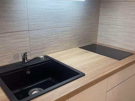 studio 26 m² rénové - hyper centre mennecy - gare rer d à pieds