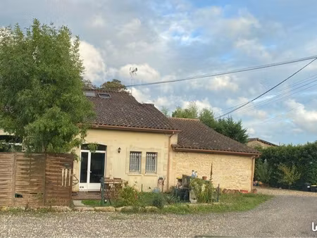 maison mitoyenne t3 80m2 jardin parking