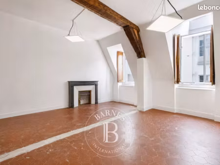 studio 1 pièce 31 m²